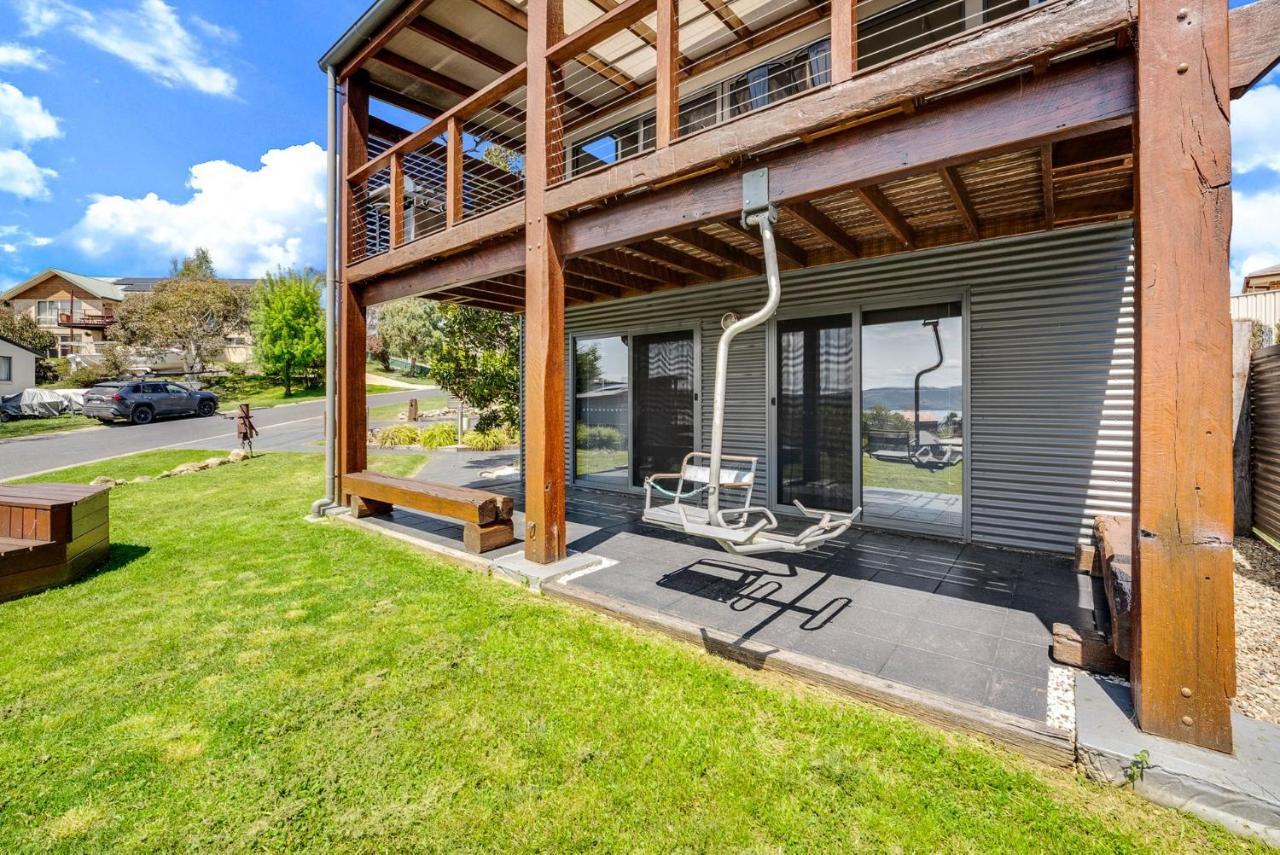 ג'ינדביין Ned Kelly'S Retreat - Stunning 3Br Townhouse L Lake Views L Wifi L Bbq מראה חיצוני תמונה